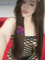Holly, photo 2