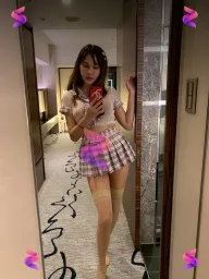 Voluptuous Amy, photo 3